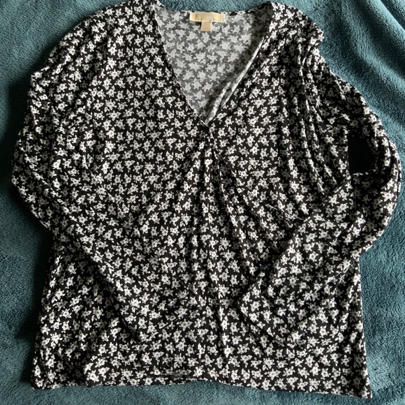 Michael Kors  wrap top nwot - Picture 1 of 4